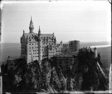 Max Beckert/Bernhard, Schloss Neuschwanstein um 1886, © BSB/Bildarchiv